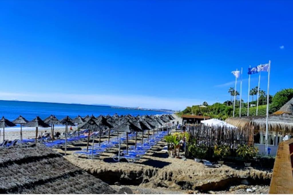 Sitio de CalahondaAlgaida Beachfront - Seaview Studio Costa Del Solアパートメント エクステリア 写真